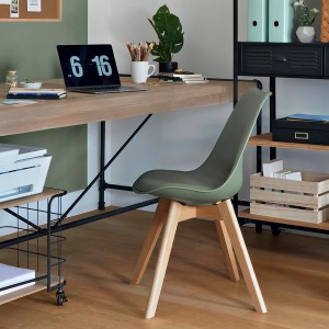 Chaise "baya" vert kaki, pieds en hêtre